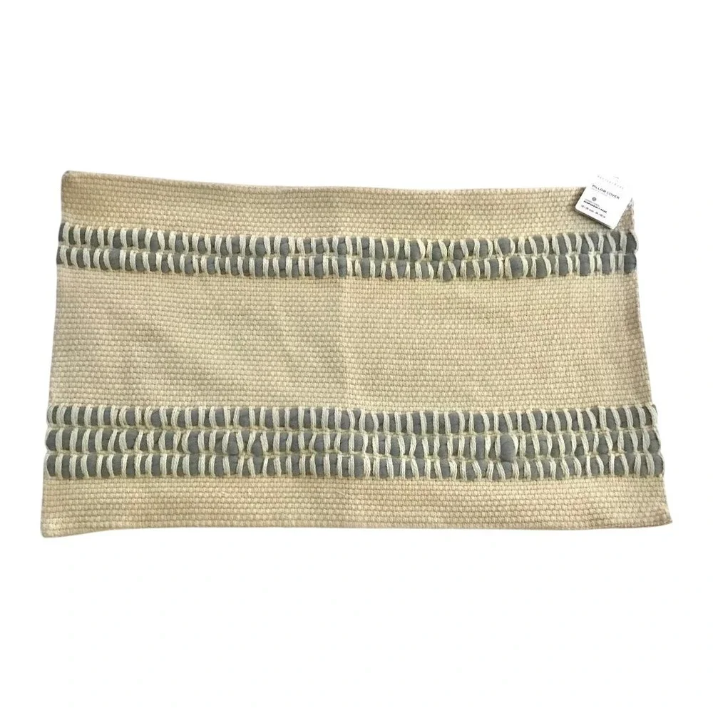 Pottery Barn Reed Striped Lumbar Chambray Pillow Covers Set of 2 Cream 16x26 NWT